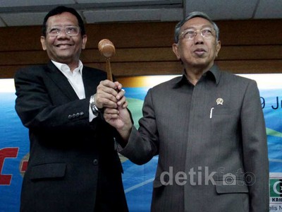 Mahfud MD & Menristek Luncurkan E-Justice