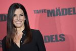 Sandra Bullock Tebar Senyuman