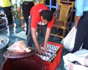 Polisi Sita Ribuan Botol Jamu Kuat Ilegal Siap Edar