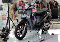 Piaggio memperkenalkan Vespa Liberty 100 S di PRJ, Jakarta. (dok Piaggio Indonesia).