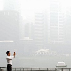 Singapura akan Desak Tindakan Tegas Indonesia dalam Rapat Bahas Kabut Asap