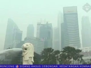 Langit Singapura Tertutup Kabut Asap