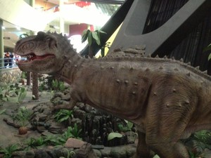 Akhir 2013, TMII Akan Punya 3 Dinosaurus