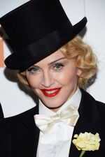 Gaya Gentleman Madonna