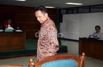 Sutrisno Bachir Bersaksi di Sidang Kasus Alkes