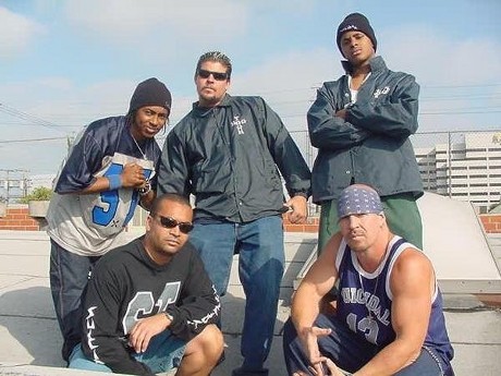 5 Fakta Menarik Suicidal Tendencies