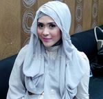 Hamil 8 Bulan, April Jasmine Makin Cantik