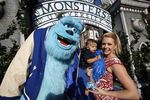 Serunya Suasana Premiere Monsters University
