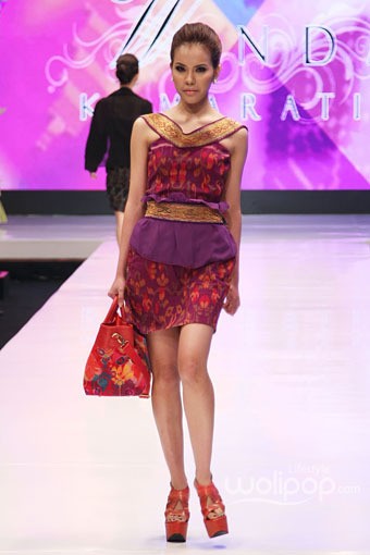 Jakarta, Indonesia - 17 Mei. Jaya Sugita WH Fashion. Denpasar Endek. Jakarta Fashion & Food Festival 2013 at Grand Ballroom Harris Hotel. Kelapa Gading. 17 Mei 2013. Jakarta. [Foto: Mohammad Abduh/Wolipop]