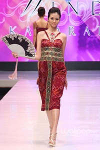 Jakarta, Indonesia - 17 Mei. Jaya Sugita WH Fashion. Denpasar Endek. Jakarta Fashion & Food Festival 2013 at Grand Ballroom Harris Hotel. Kelapa Gading. 17 Mei 2013. Jakarta. [Foto: Mohammad Abduh/Wolipop]