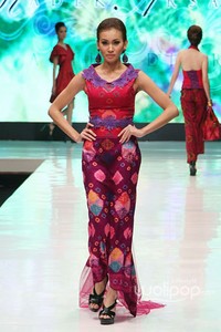 Jakarta, Indonesia - 17 Mei. Kadek Arsadana Artha Dharma. Denpasar Endek. Jakarta Fashion & Food Festival 2013 at Grand Ballroom Harris Hotel. Kelapa Gading. 17 Mei 2013. Jakarta. [Foto: Mohammad Abduh/Wolipop]