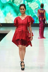 Jakarta, Indonesia - 17 Mei. Kadek Arsadana Artha Dharma. Denpasar Endek. Jakarta Fashion & Food Festival 2013 at Grand Ballroom Harris Hotel. Kelapa Gading. 17 Mei 2013. Jakarta. [Foto: Mohammad Abduh/Wolipop]