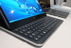 Samsung Ativ Q: 1 Perangkat, 2 OS, 4 Gaya