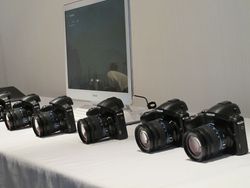 Meneropong Kamera Mirrorless Android Galaxy NX
