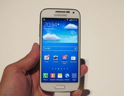 Warna-Warni Versi Mini dan Galaxy S4