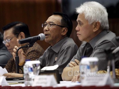 Pemerintah Resmi Naikan Harga BBM