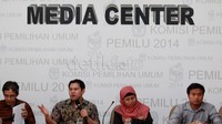 Tampak dari kanan ke kiri pengamat politik Arya Budi, politisi Partai Bulan Bintang (PBB) Endang Rudiatin, politisi Partai Nasdem Faishal Yusuf dan Komisioner KPU Hadar Nafis Gumay hadir dalam diskusi tersebut.