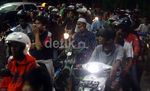 2 Jam Jelang Kenaikan BBM, SPBU Diserbu Warga