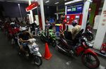 2 Jam Jelang Kenaikan BBM, SPBU Diserbu Warga