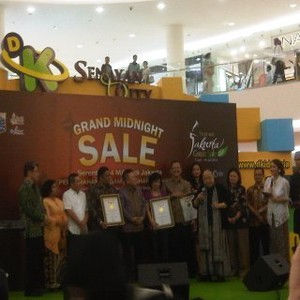 Pesta Diskon Malam Hari Pecahkan Rekor MURI