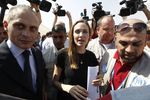 Angelina Jolie Kunjungi Kamp Pengungsi Suriah