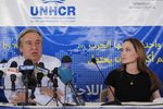 Angelina Jolie Kunjungi Kamp Pengungsi Suriah