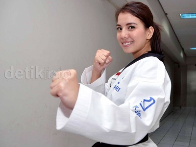 Tya Ariestya, Si Cantik yang Jago Taekwondo