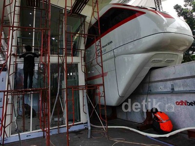 Monorel Buatan Madiun Mejeng di Monas