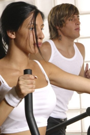 6 Latihan Kardio yang Tak Harus Dilakukan di Gym