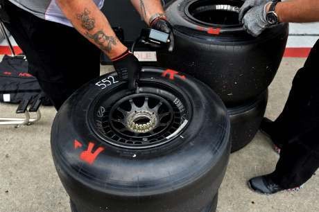 Mercedes: Bukan Kami, tapi Pirelli yang Melakukan Tes