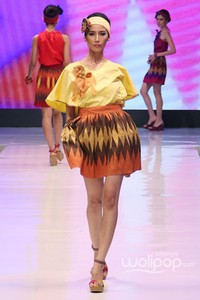 Jakarta, Indonesia - 17 Mei. Rhea Cempaka Cempaka. Denpasar Endek. Jakarta Fashion & Food Festival 2013 at Grand Ballroom Harris Hotel. Kelapa Gading. 17 Mei 2013. Jakarta. [Foto: Mohammad Abduh/Wolipop]