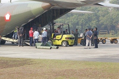 Hujan Buatan untuk Padamkan Kebakaran Lahan, TNI AU Kirim 10 Ton Garam ke Riau