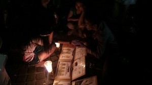 Atraksi Debus, Tukang Ramal Hingga Tukang Obat Ramaikan HUT Jakarta