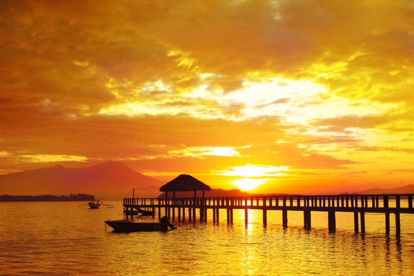 Sunrise Spektakuler di Pantai Sekotong, Lombok