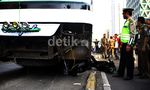 Bus Lindas Motor di Jalan MH Thamrin