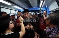 Jokowi menilai dari segi kualitas dan kapasitas, monorel tersebut sudah bagus.