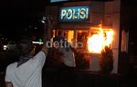 Demonstran Bakar Pospol Megaria Menteng