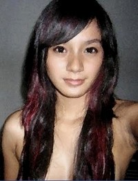 Artis-artis Wanita Indonesia yang Pernah Berpose Topless