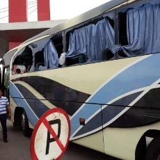 Keluar dari Hotel, Bus Tim Persib Dilempari Suporter