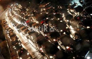 Perbaikan Jalan di Km 47, Tol Cikampek Arah Jakarta Macet 11 KM