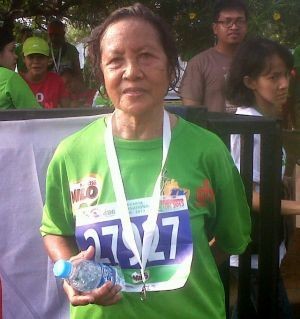 Nenek 9 Cucu Selesaikan Lomba Jakarta 10K