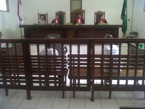Berkelahi karena Isu Santet, 2 Nenek di Simalungun Masuk Bui