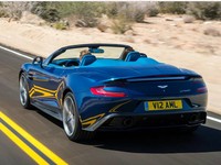 Vanquish Volante ini akan memberikan sensasi berkendara yang beda dimana Anda dapat merasakan mobil dengan atap terbuka di kelas super GT.