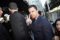 'Peace sign' Channing Tatum. REUTERS/Jonathan Ernst.