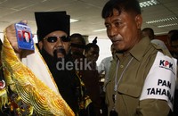 Hakim Bao tersebut langsung diusir oleh petugas KPK. Lamhot Aritonang/detikFoto.