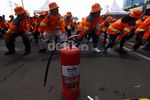 Serunya Lomba Memadamkan Api