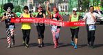 Kostum Unik Peserta Lomba Lari