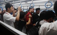 Pameran yang diadakan bertepatan dengan Hari Ulang Tahun ke-486 Kota Jakarta tersebut untuk memberi kesempatan warga melihat, mengetahui dan mengenal proyek monorel. (Heru Susanto)