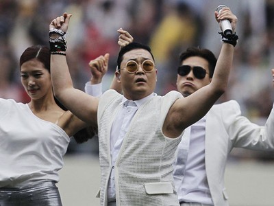 Bergoyang Bareng Psy di Asian Dream Cup 2013