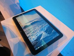Penampakan Tablet Raksasa di HP World Tour